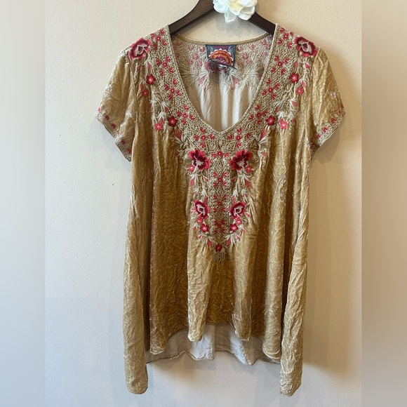 Johnny Was Velvet Embroidered Whimsigoth Boho Tunic Top Floral Women’s Size M - Picture 2 of 6